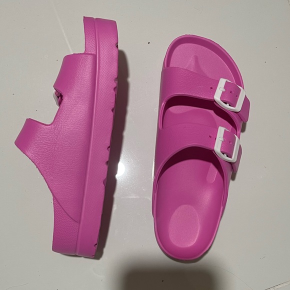 Pink slides Brand New - Picture 5 of 6